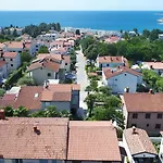 New Bibaj - 350m Strand, Beach, Πόρετς