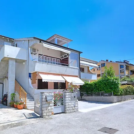 Apartamento New Bibaj - 350m Strand, Beach,