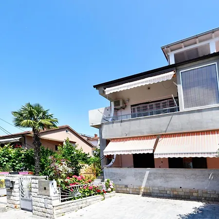 公寓 New Bibaj - 350m Strand, Beach, 波雷奇