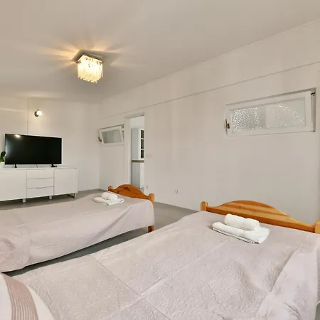 New Bibaj - 350m Strand, Beach, Apartament Poreč