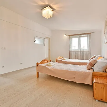 New Bibaj - 350m Strand, Beach, Apartamento Poreč