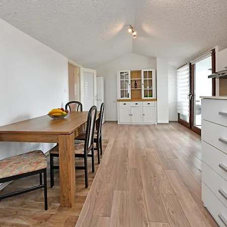 Apartamento New Bibaj - 350m Strand, Beach, Poreč