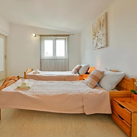 New Bibaj - 350m Strand, Beach, Apartamento Poreč