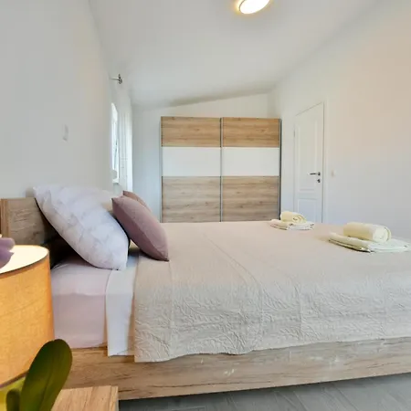 Apartamento New Bibaj - 350m Strand, Beach, Poreč